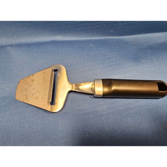 KitchenAid 9" (inches) Stainless Steel Cheese Slicer/Server - Black Handle - Picture 4 of 6